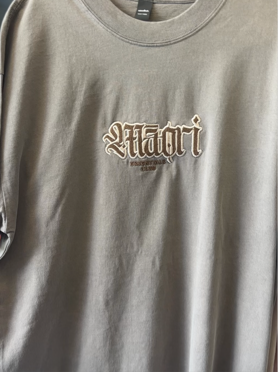 MĀORI ESSENTIALS CLUB HEAVY EMBROIDERED TEE